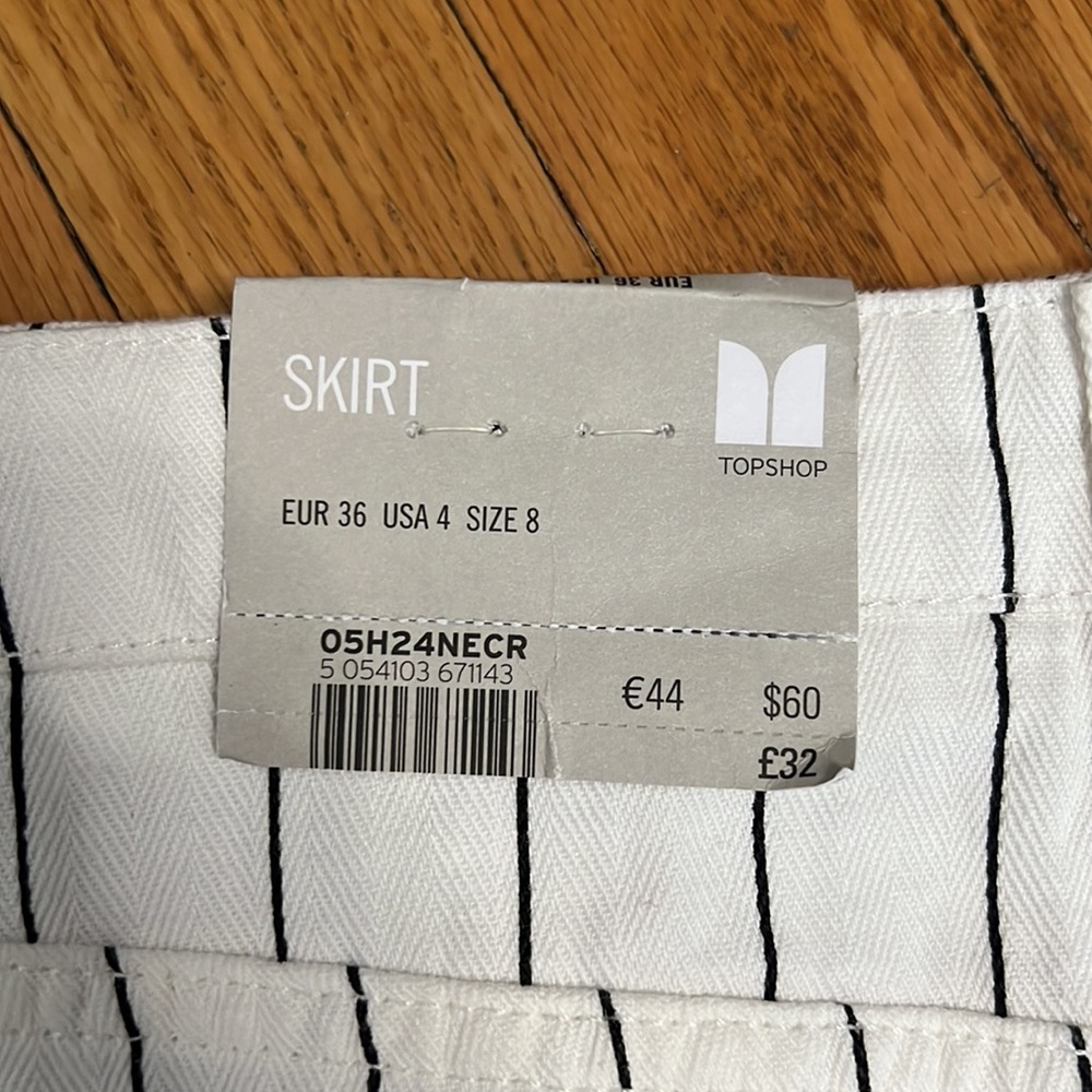 Moto skirt. - Picture 4 of 8